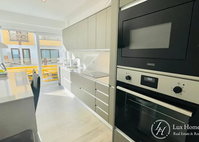 Luzdomar - Seaview Terrace - 600m * 拉哥斯